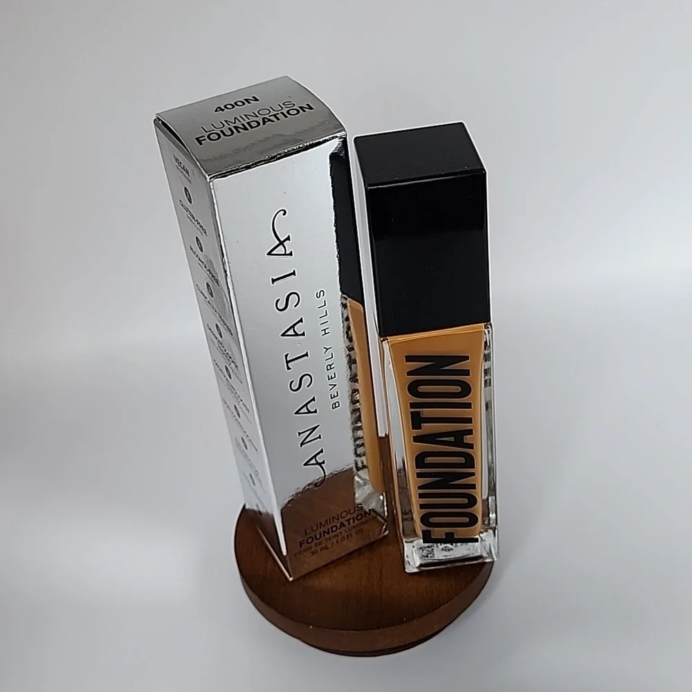 Anastasia Beverly Hills Luminious Foundation - 400N